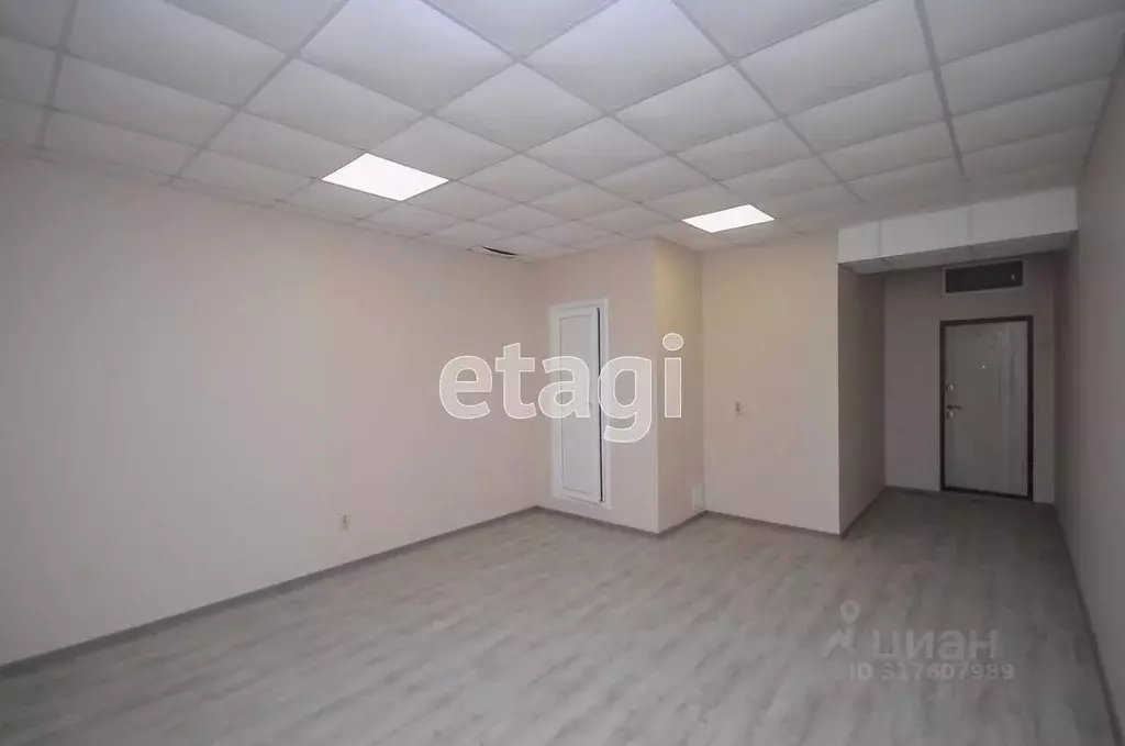 Помещение свободного назначения в Севастополь ул. Челнокова, 27 (30 м) - Фото 0