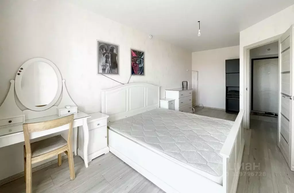 1-к кв. Татарстан, Казань ул. Фикрята Табеева, 3 (33.0 м) - Фото 1