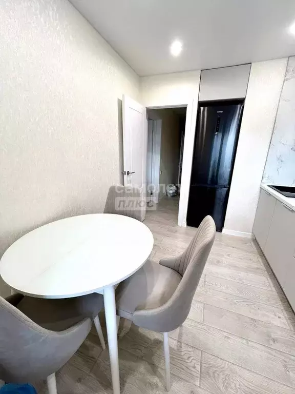 2-к кв. Татарстан, Казань ул. Хусаина Мавлютова, 19 (60.0 м) - Фото 1