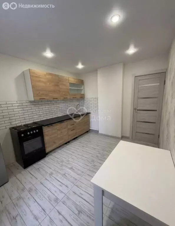 1-комнатная квартира: Волгоград, улица Расула Гамзатова, 21 (37.6 м) - Фото 1