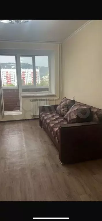 1-к. квартира, 40 м, 4/9 эт. - Фото 1