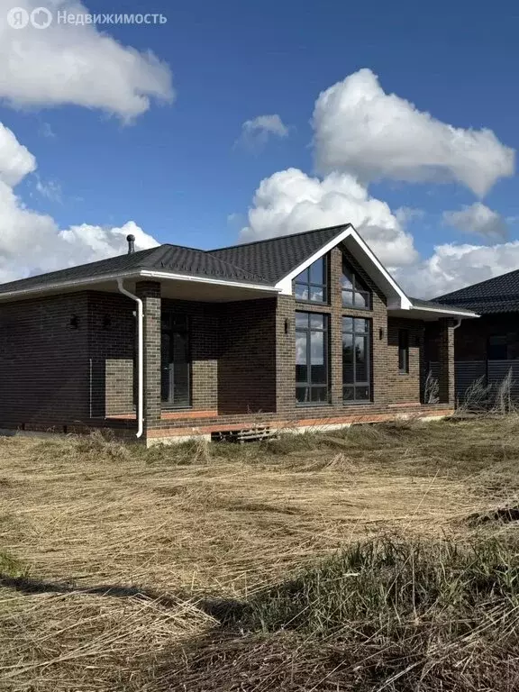 Дом в село Столбище, улица Александра Родченко (130 м) - Фото 1