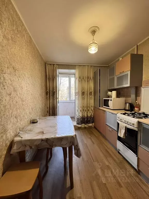 3-к кв. Саратовская область, Саратов Ленинградская ул., 12 (61.0 м) - Фото 0