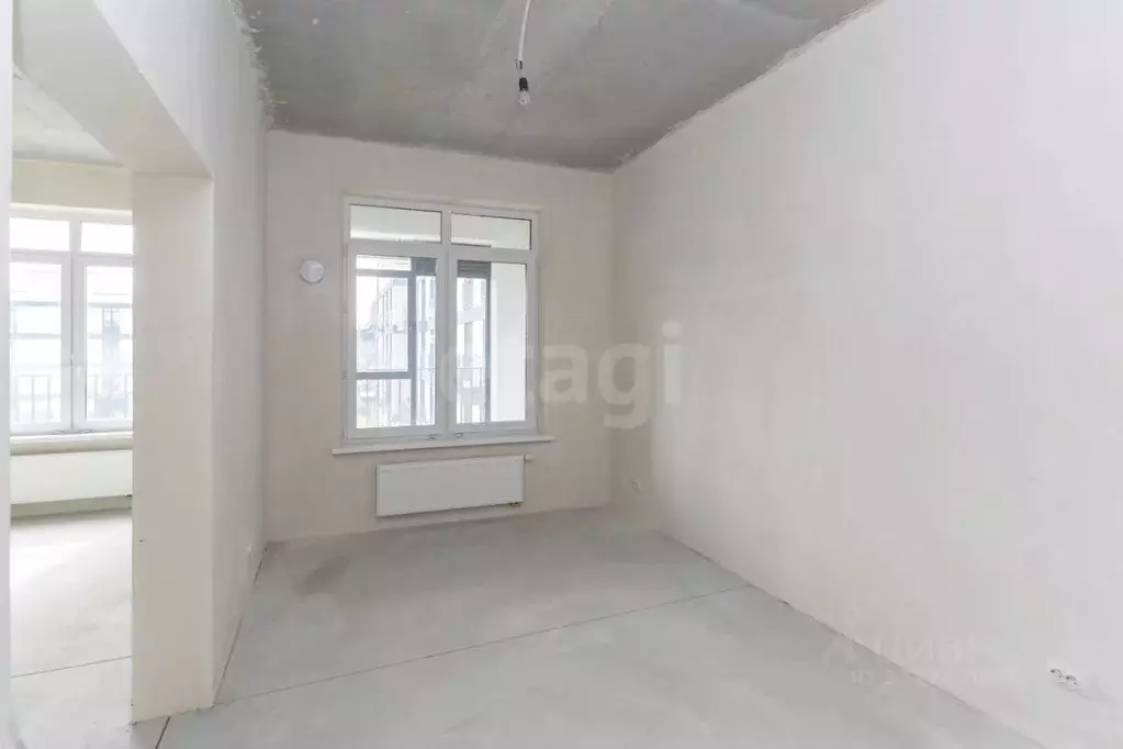 3-к кв. Тюменская область, Тюмень ул. Федюнинского, 30к9 (81.5 м) - Фото 1