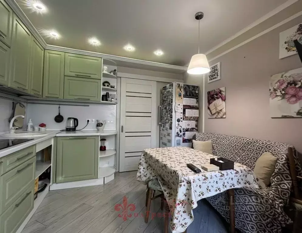 3-к кв. Белгородская область, Белгород ул. Щорса, 57 (66.0 м) - Фото 1