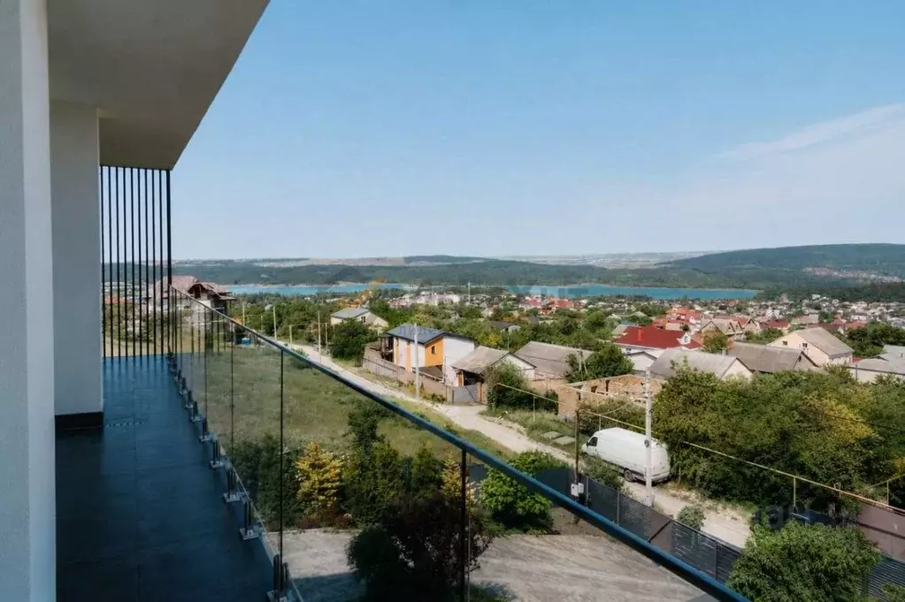 Дом в Крым, Симферополь ул. Имени К.М. Кудряшова, 10 (428 м) - Фото 1