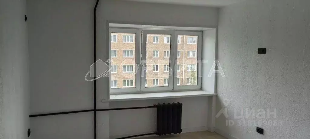 Студия Тюменская область, Тюмень ул. Мельникайте, 83 (22.0 м) - Фото 0