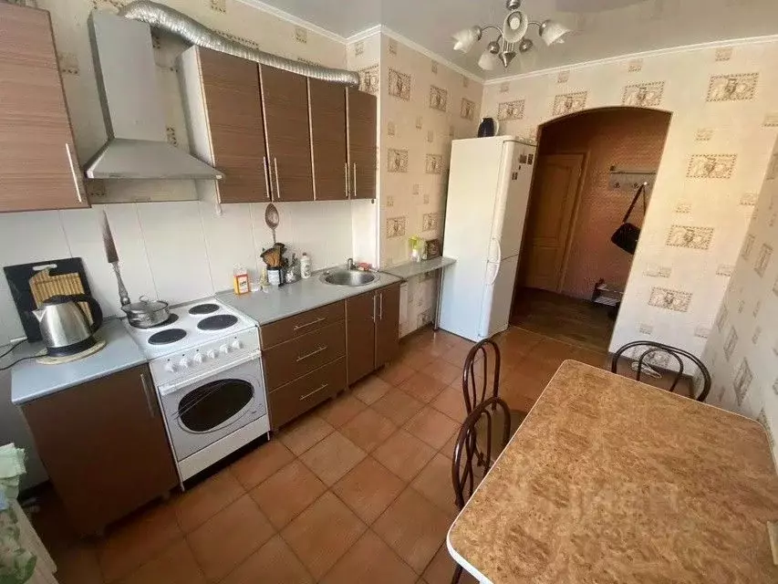 3-к кв. Омская область, Омск Городок Нефтяников мкр, ул. 22 Апреля, 43 ... - Фото 1