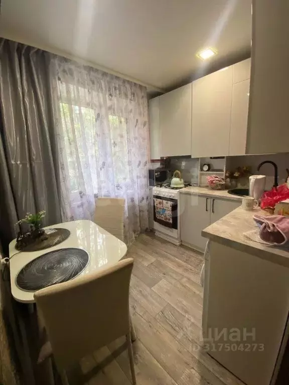 3-к кв. Ростовская область, Ростов-на-Дону ул. Оганова, 11А (50.4 м) - Фото 0