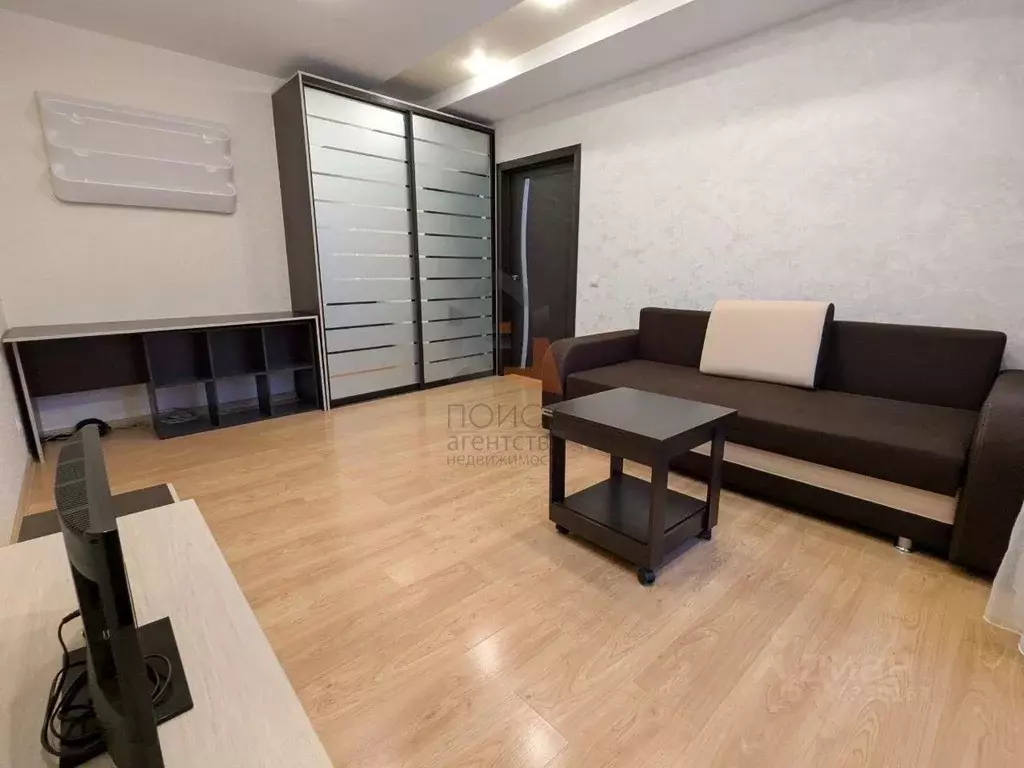 1-к кв. Кировская область, Киров ул. Красина, 5к3 (38.0 м) - Фото 1