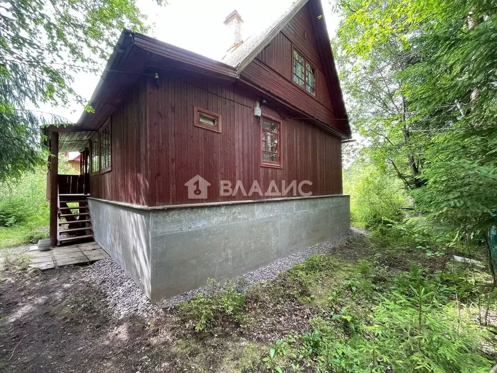 Дом в Ленинградская область, Выборгский район, Рощинское городское ... - Фото 1