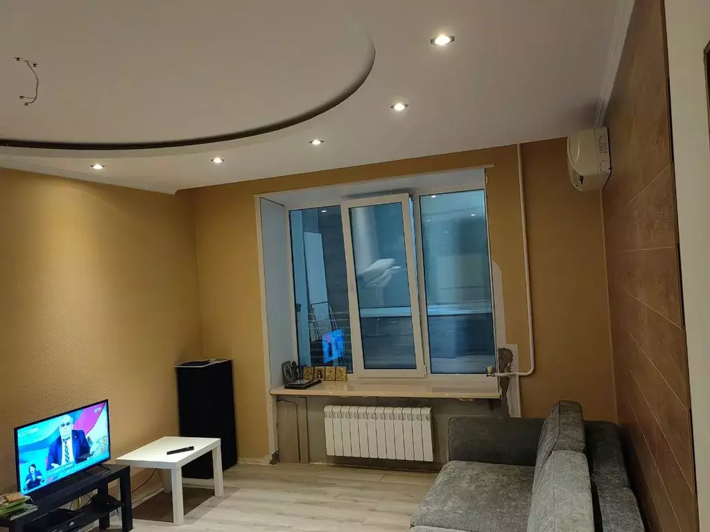 Продаётся 1-к квартира, 50.4 м - Фото 0