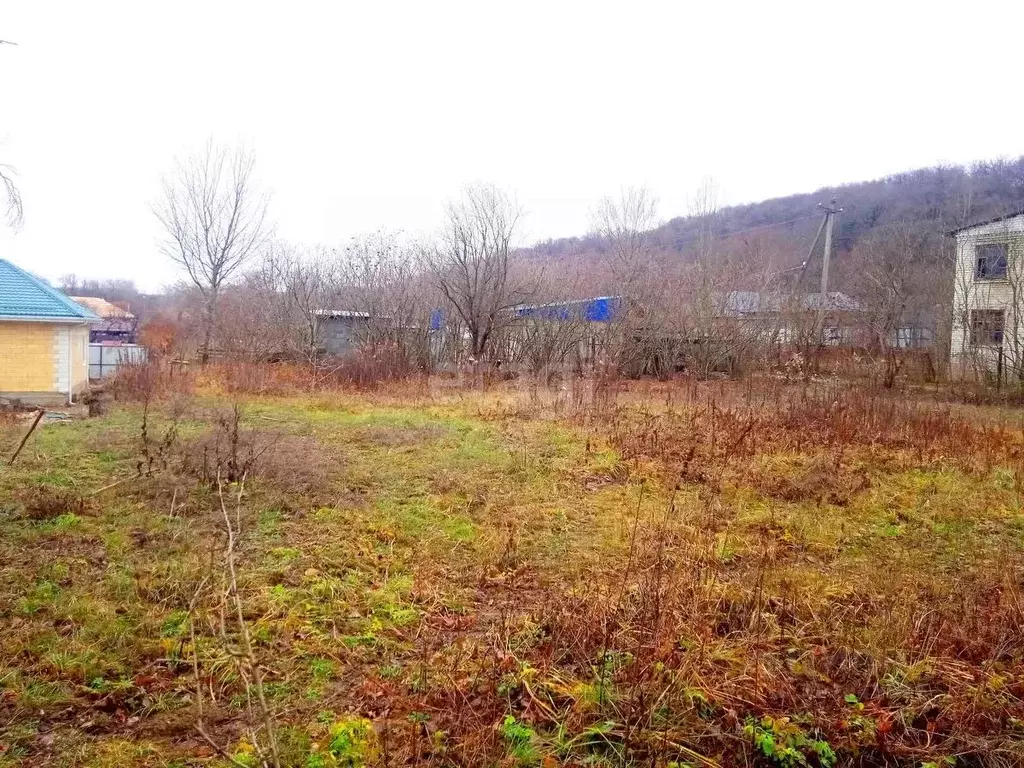 Участок в Адыгея, Майкоп городской округ, Гавердовский хут., Озерное ... - Фото 1