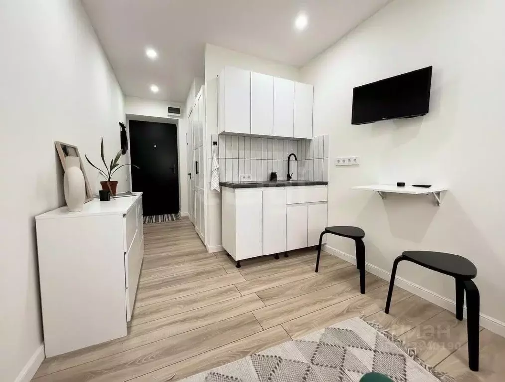 Студия Красноярский край, Красноярск Ключевская ул., 93 (14.0 м) - Фото 1