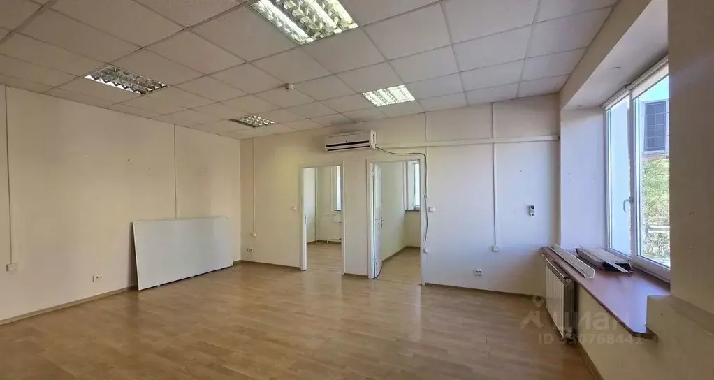 Офис в Санкт-Петербург ул. Комиссара Смирнова, 11Д (51 м) - Фото 2