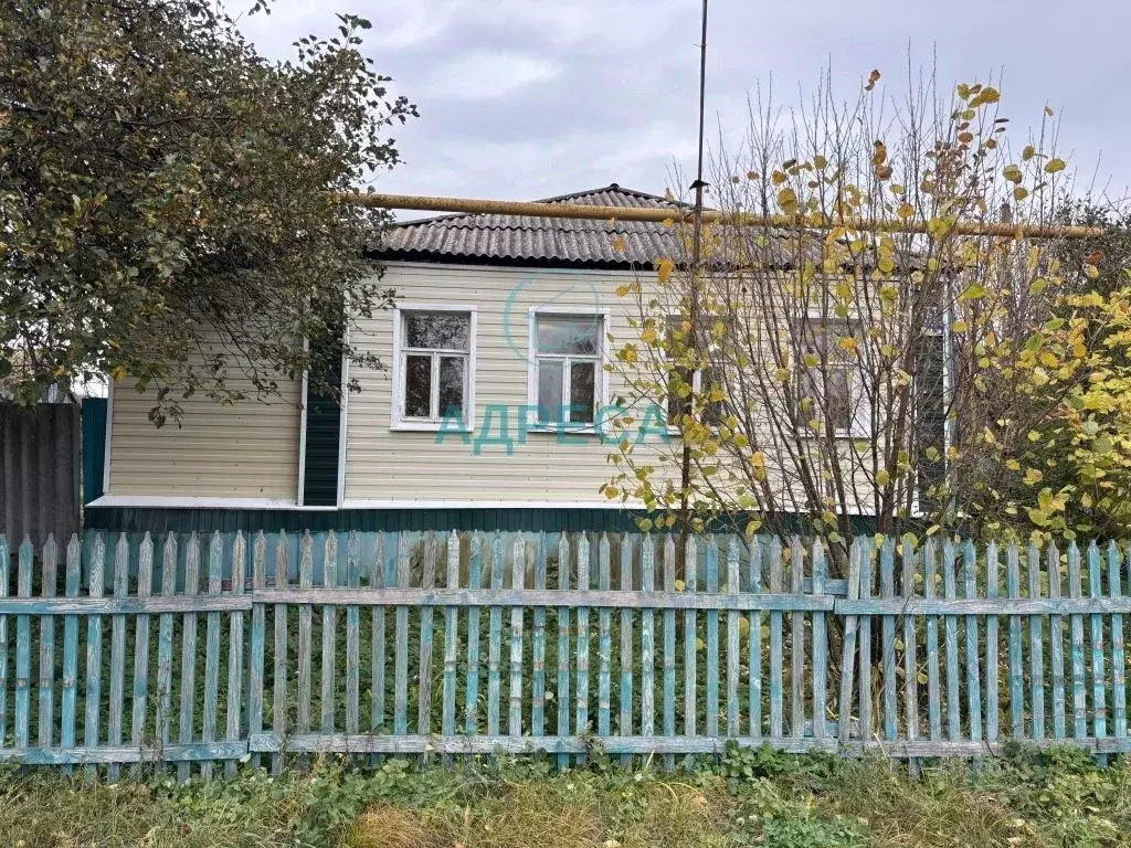 Дом в Белгородская область, Новооскольский муниципальный округ, с. ... - Фото 2