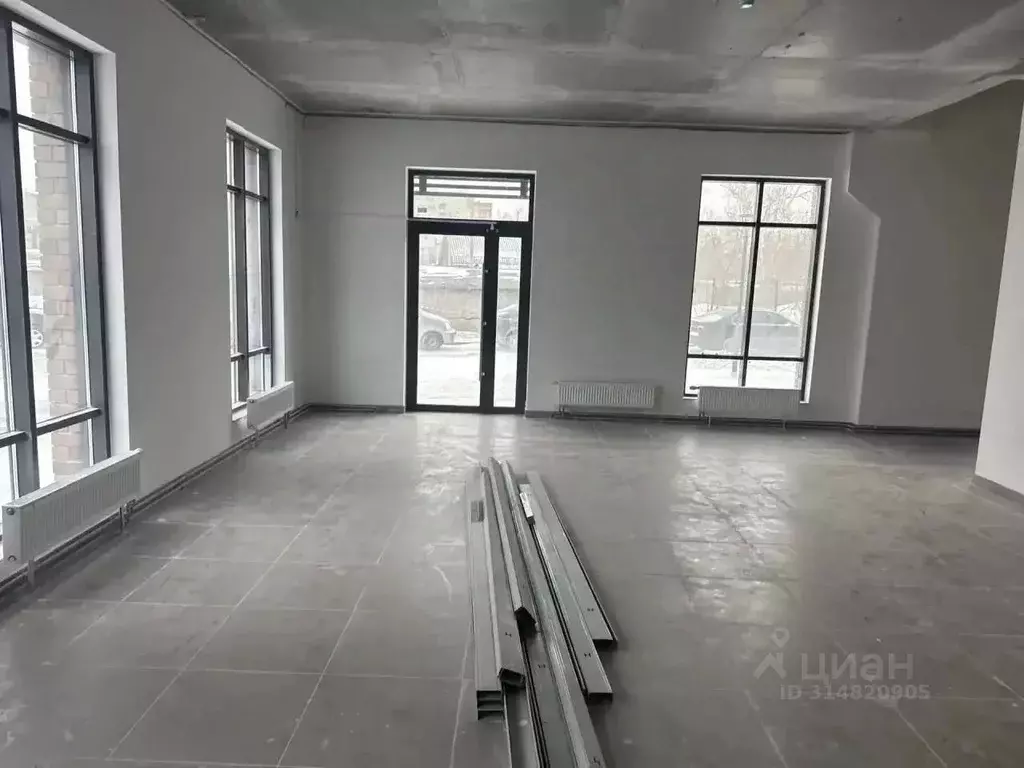Помещение свободного назначения в Алтайский край, Барнаул просп. ... - Фото 1