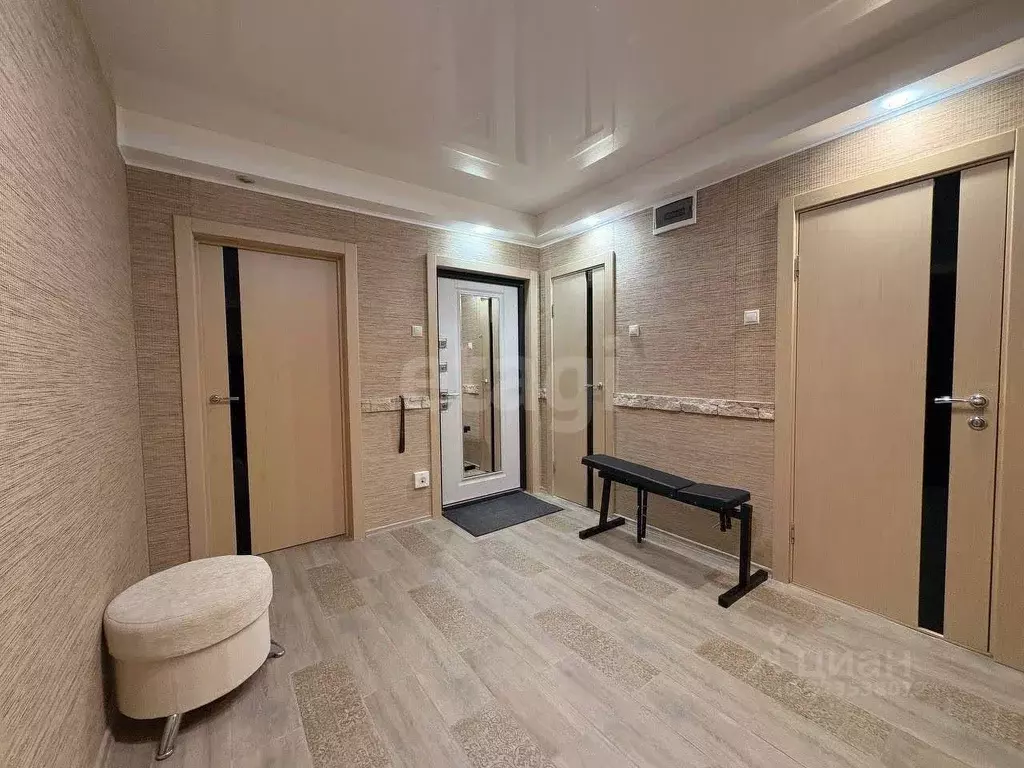 3-к кв. Ямало-Ненецкий АО, Салехард ул. Имени Василия Подшибякина, 46А ... - Фото 2