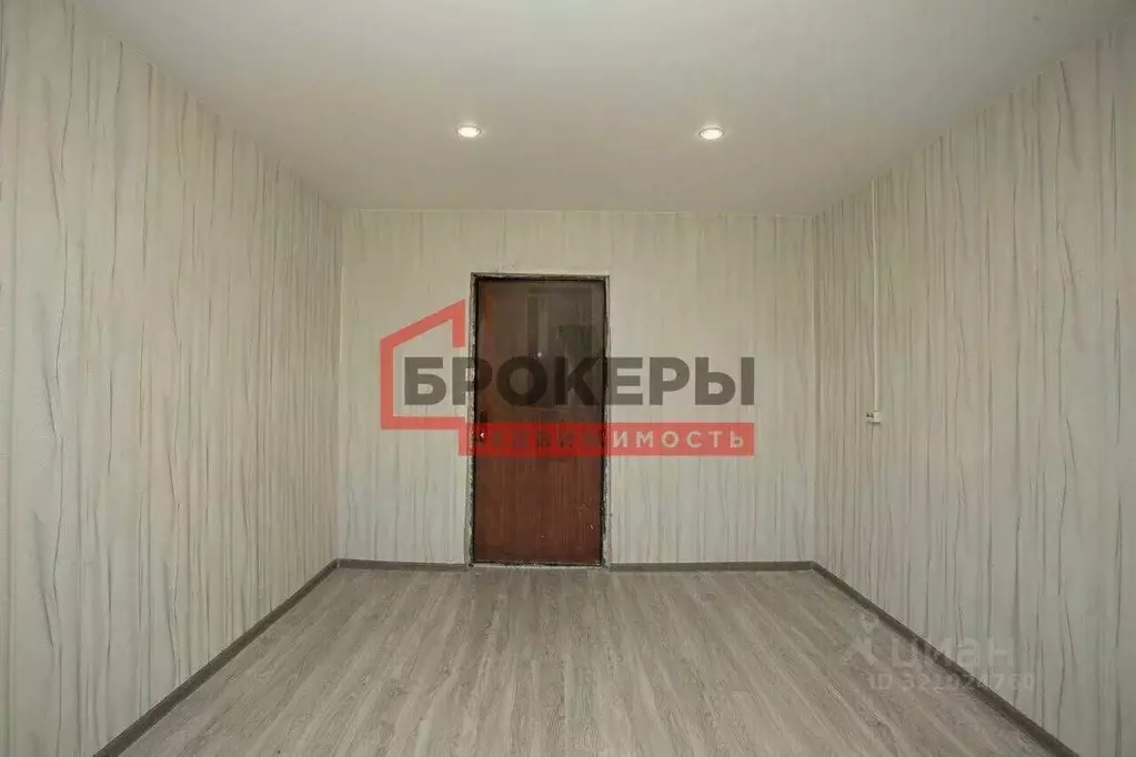 Комната Севастополь ул. Подводников, 6 (13.0 м) - Фото 1