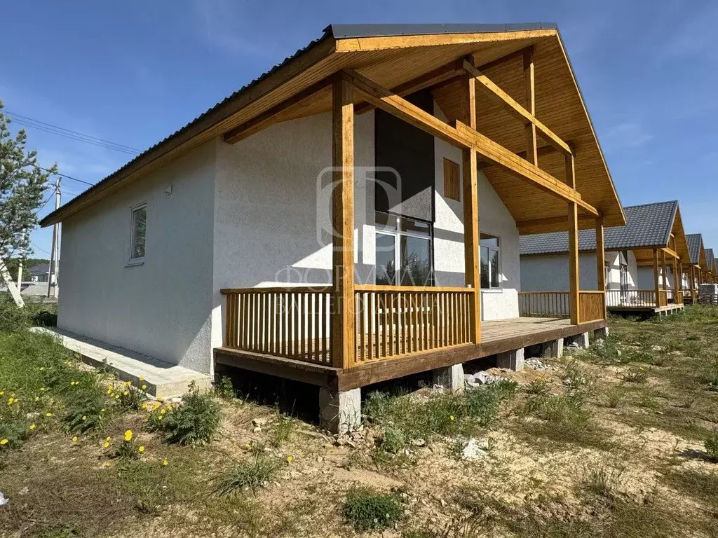 Дом в Свердловская область, Белоярский муниципальный округ, с. ... - Фото 1