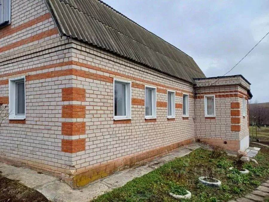 Дом в Воронежская область, Нижнедевицкий район, Верхнетуровское с/пос, ... - Фото 2