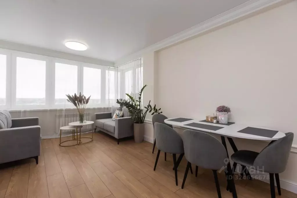 2-к кв. Челябинская область, Челябинск ул. Труда, 162 (66.0 м) - Фото 2