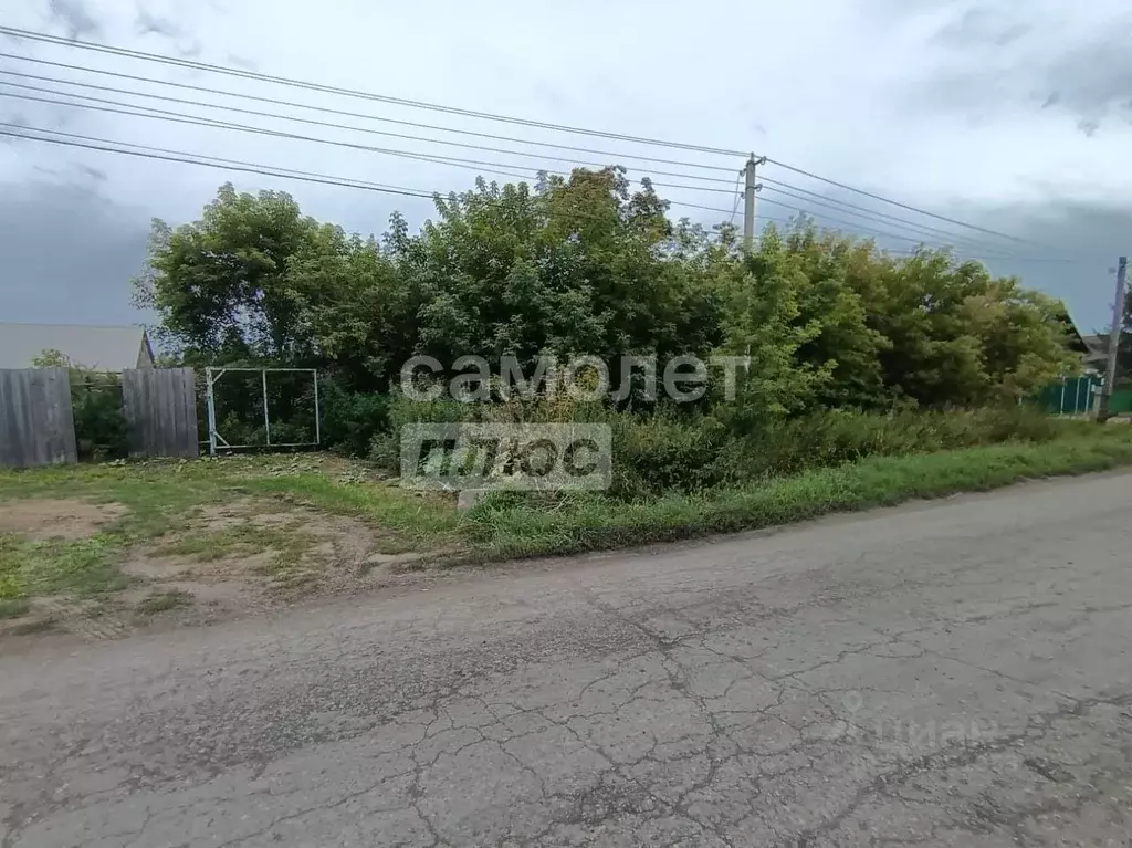 Участок в Омская область, с. Азово ул. Садовая, 67 (13.0 сот.) - Фото 2