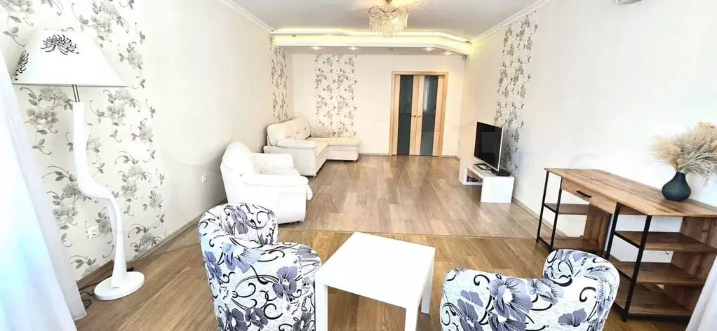 1-к. квартира, 66 м, 7/17 эт. - Фото 0