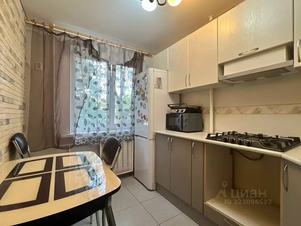 3-к кв. Саратовская область, Саратов ул. Малая Горная, 41/45 (56.5 м) - Фото 1