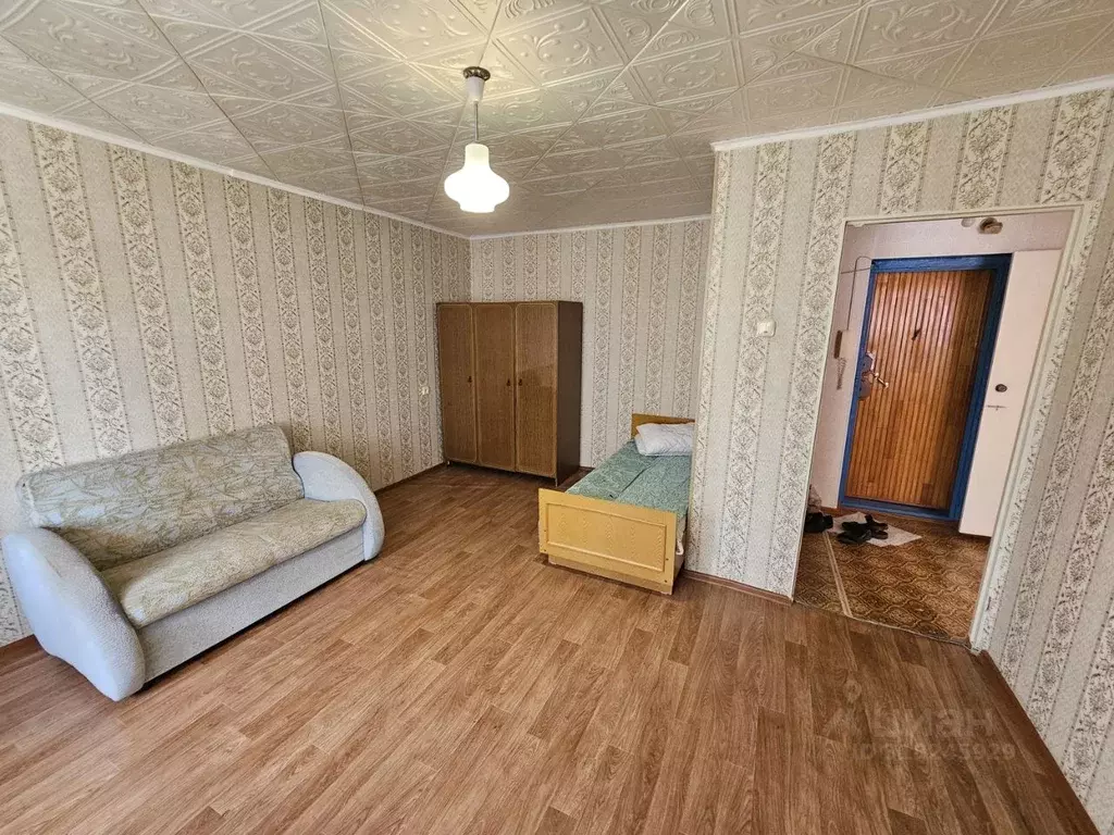 1-к кв. Омская область, Омск Заозерный мкр, ул. Бородина, 17 (32.0 м) - Фото 1