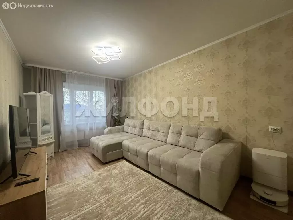 3-комнатная квартира: Абакан, улица Володарского, 21 (60.4 м) - Фото 2
