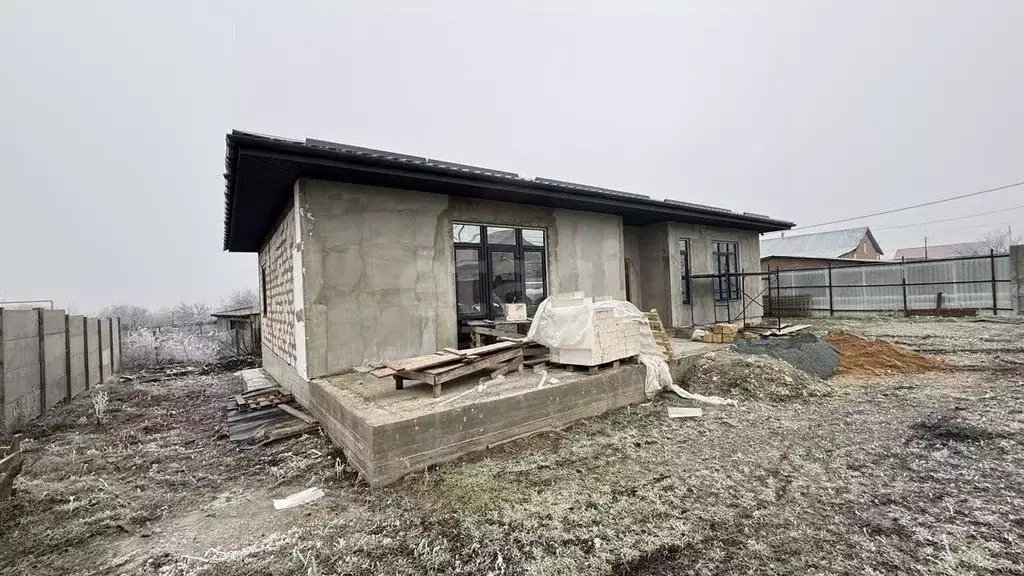 Дом в Крым, Симферопольский район, с. Трудовое пер. Мира (130 м) - Фото 2