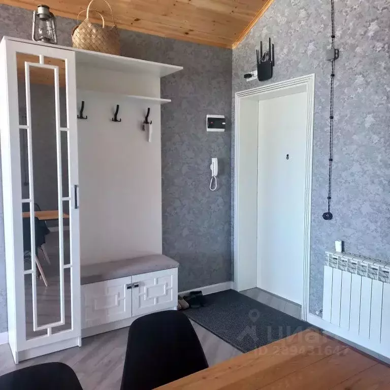 2-к кв. Дагестан, Каспийск ул. Ленина, 98 (100.0 м) - Фото 1