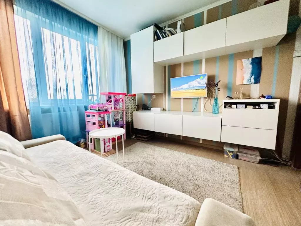 Квартира, 3 комнаты, 64.3 м - Фото 0
