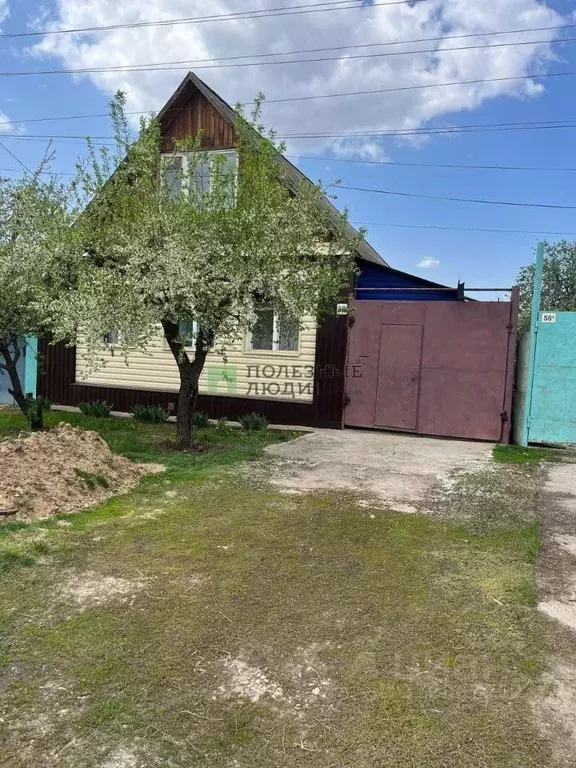 Дом в Саратовская область, Энгельс Новоузенская ул., 60 (94 м) - Фото 1