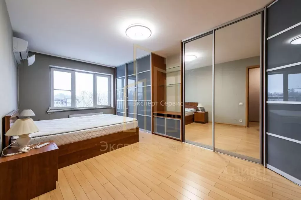 3-к кв. Ленинградская область, Гатчина ул. Киргетова, 5 (87.6 м) - Фото 1