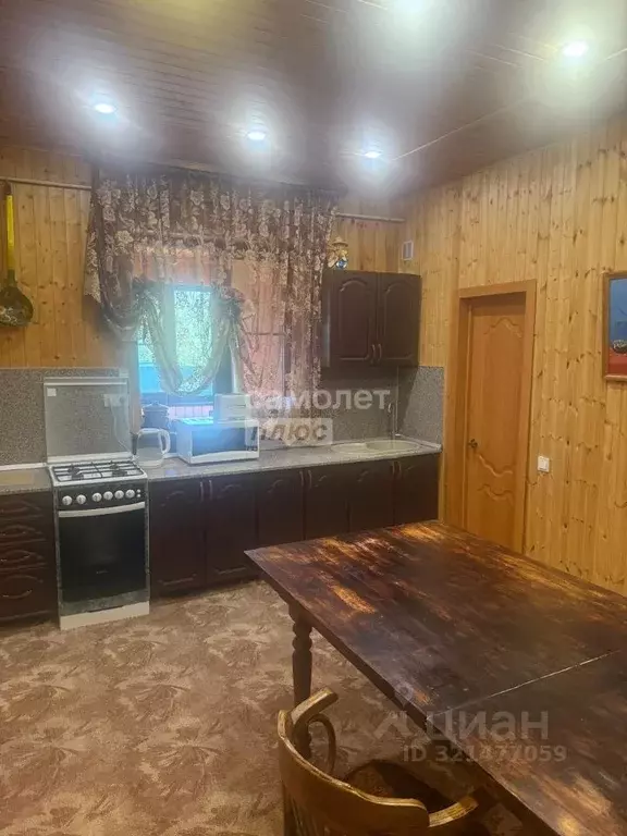 Дом в Липецкая область, Хлевенский район, Малининский сельсовет, д. ... - Фото 1