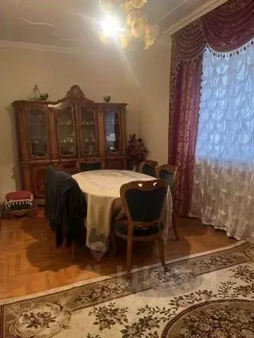 Дом в Кабардино-Балкария, Нальчик ул. Настуева (300 м) - Фото 1