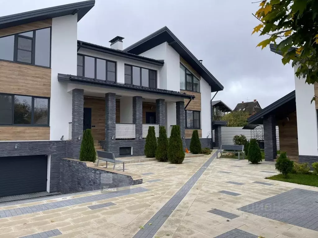 Дом в Московская область, Красногорск городской округ, с. ... - Фото 1