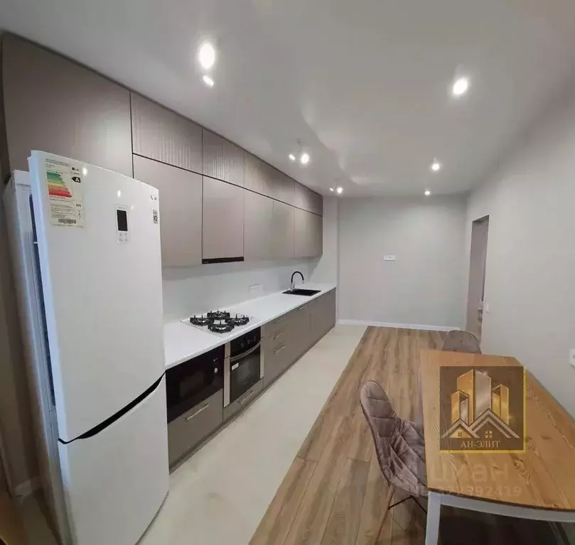 1-к кв. Татарстан, Казань ул. Марселя Салимжанова, 23 (55.0 м) - Фото 1