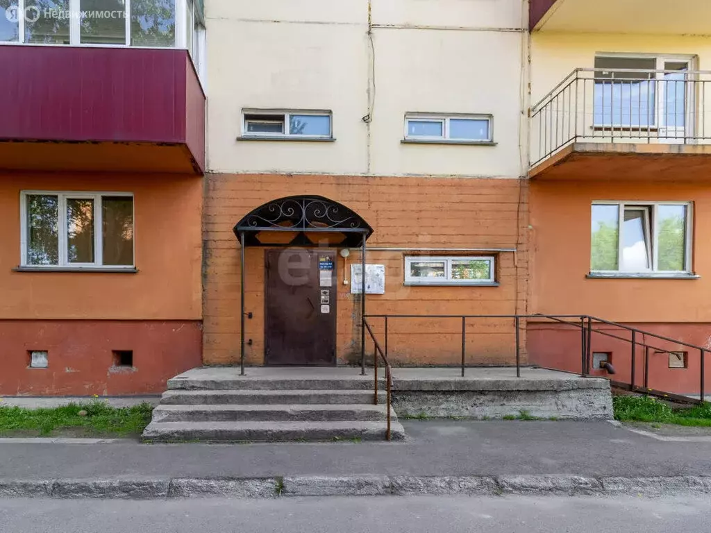 2-комнатная квартира: Междуреченск, Луговая улица, 11 (53.8 м) - Фото 0