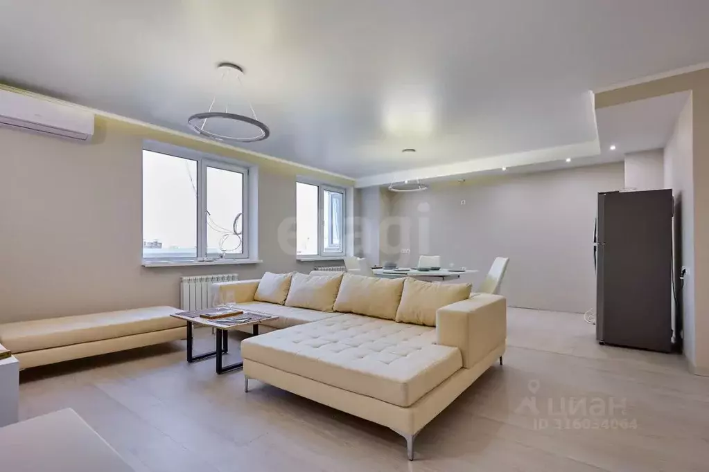 2-к кв. Самарская область, Самара Ново-Садовая ул., 106М (110.0 м) - Фото 1