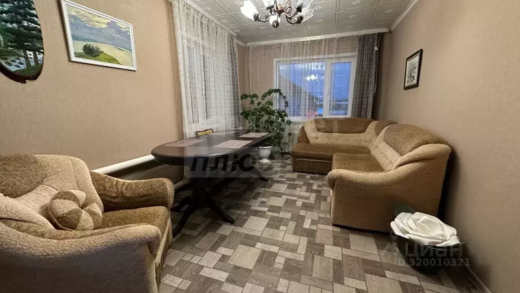 Дом в Оренбургская область, Тюльганский район, с. Владимировка ... - Фото 0