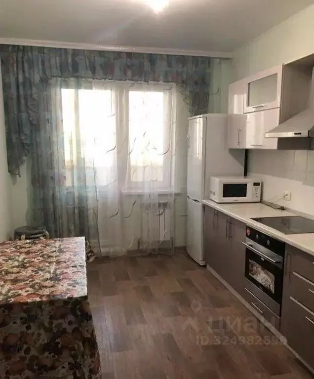 2-к кв. Белгородская область, Старый Оскол Северный мкр, 36 (57.8 м) - Фото 1