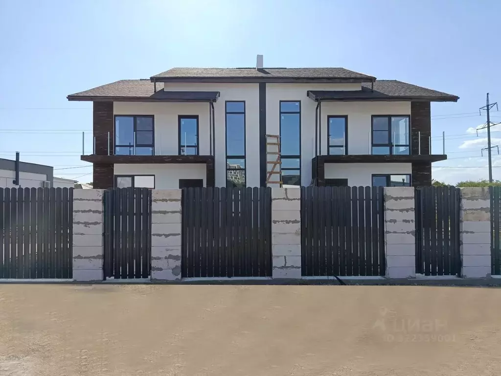 Дом в Адыгея, Тахтамукайский район, Яблоновское городское поселение, ... - Фото 1