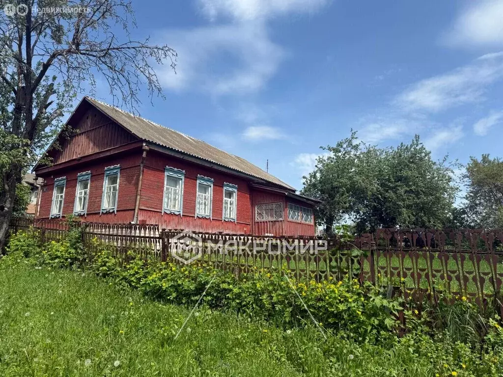 Дом в Брасовский район, рабочий посёлок Локоть, улица Ткаченко, 14 ... - Фото 1