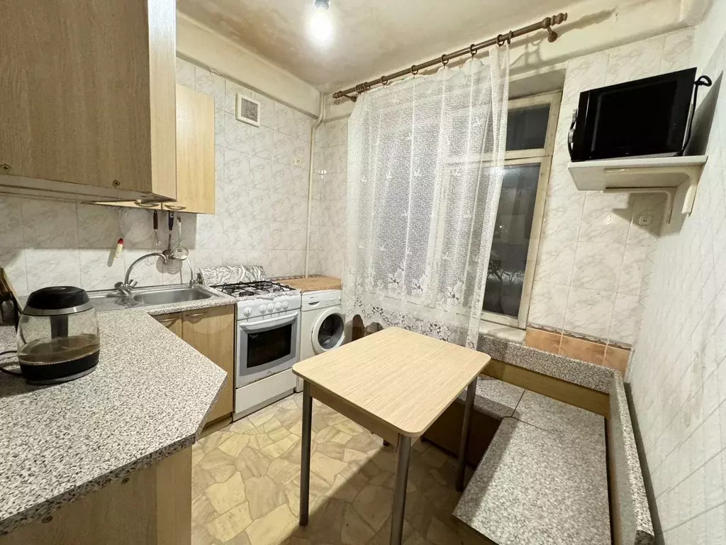 3-к. квартира, 60 м, 2/5 эт. - Фото 0