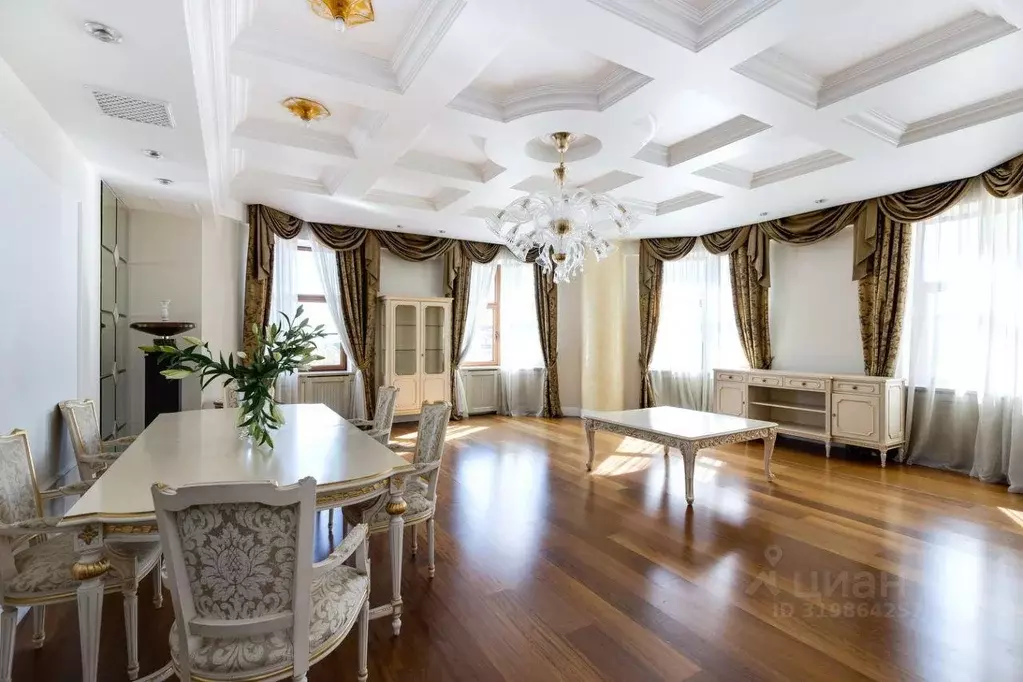 Квартира, 5 и более комнат, 230 м - Фото 1