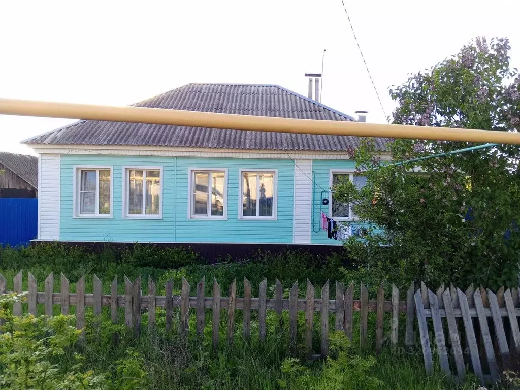 Дом в Воронежская область, Семилукский район, с. Девица Первомайская ... - Фото 1