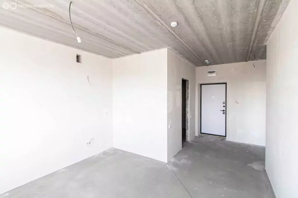 1-комнатная квартира: Тюмень, улица Республики, 204к12 (40.6 м) - Фото 1